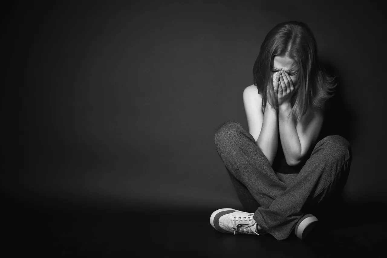 How Can Parents Help Teens Overcome Trauma? Expert Support